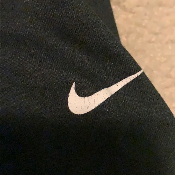 Nike Workout Top - Picture 3 of 3